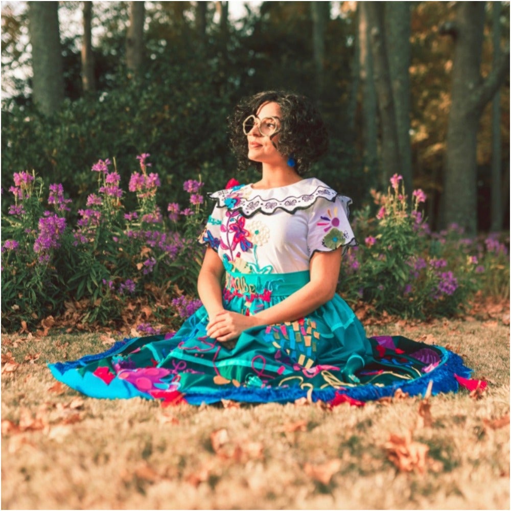 This Encanto Dress Is Both Stunning and Accurate To The Disney Film |  Popverse