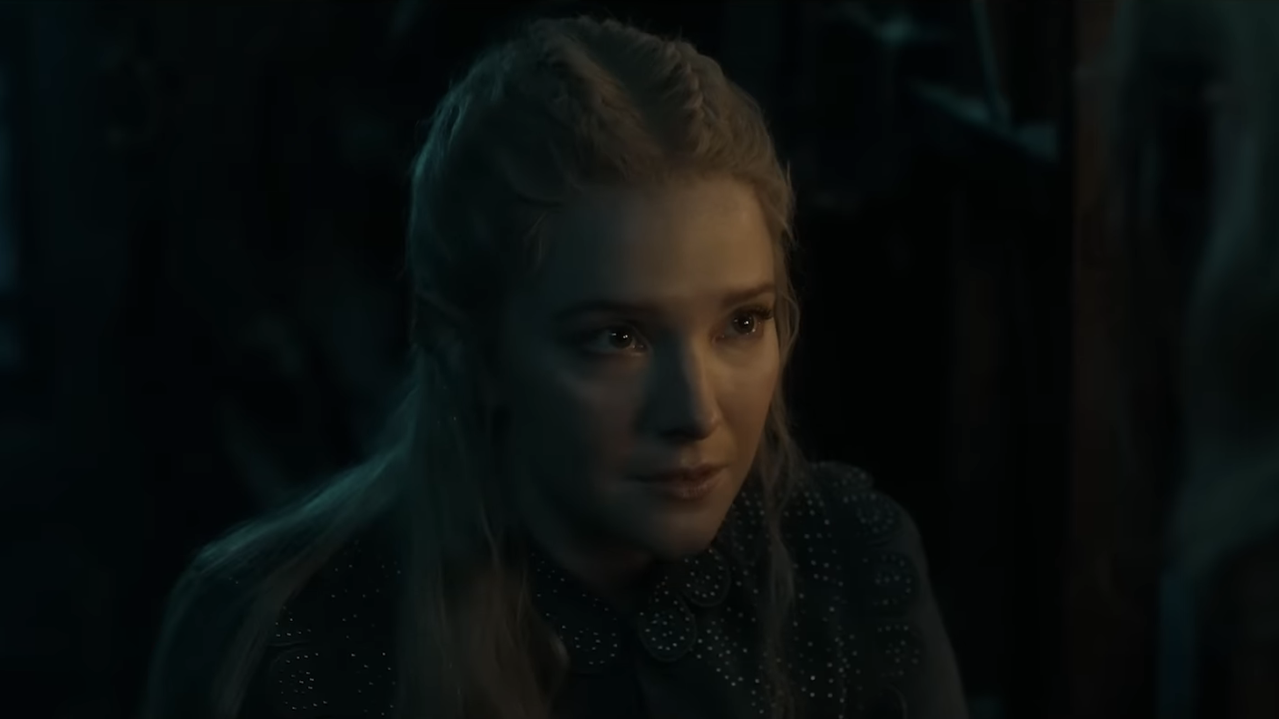 The Lord of the Rings Galadriel is known for showing others terrifying visions. In The Rings of Power season 3, shell be the victim of her own prophesies The Lord of the Rings Galadriel is known for showing others terrifying visions. In The Rings of Power season 3, shell be the victim of her own prophesies